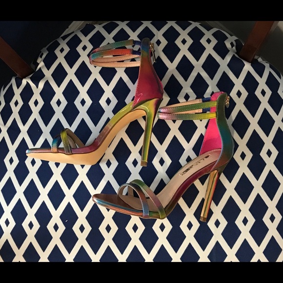 3d holographic ankle strap heels - Picture 6 of 7